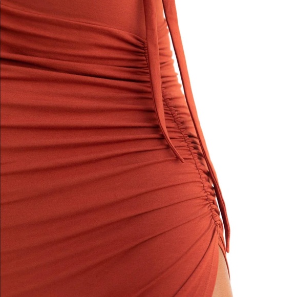 Royal Codes Isis skirt in Carnelian, size large but would fit medium to XL. - Picture 3 of 4